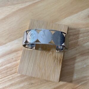 COPY - STATEMENT BRACELET